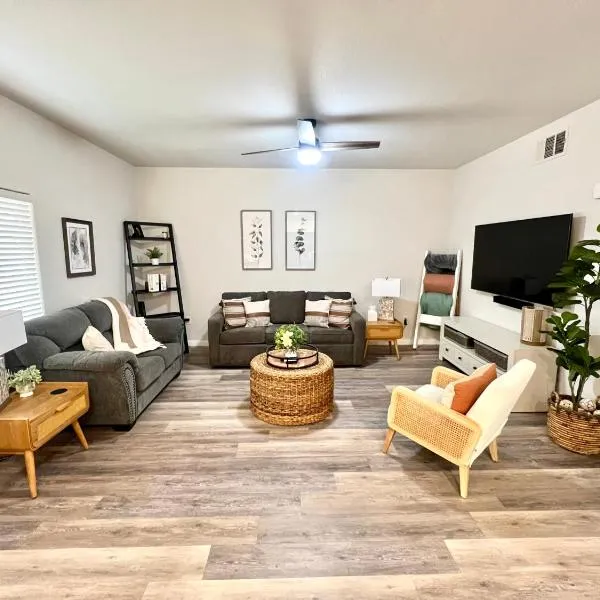 Supreme updated Hawkridge Condo, hotel in Mesquite