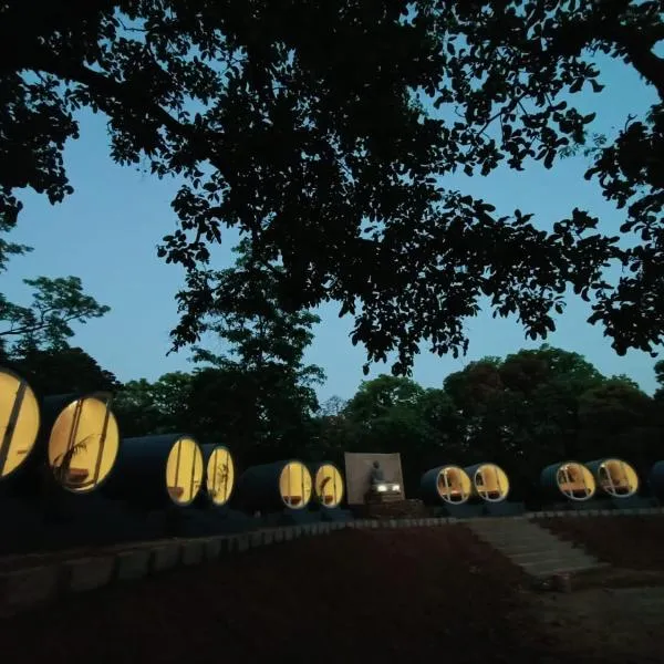 Wild Monk Dandeli, Hotel in Kurandi