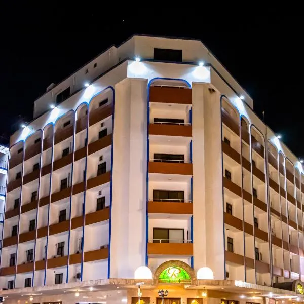 Royal Court Hotel, хотел в Момбаса