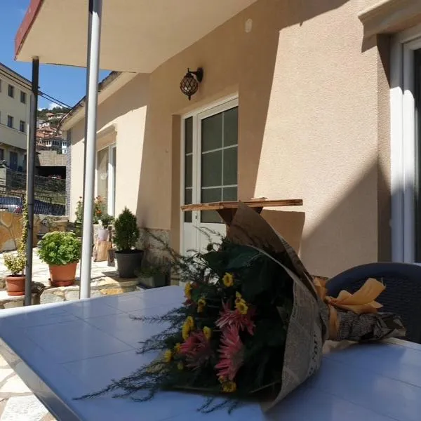 Alex Apartments, hotel i Kruševo