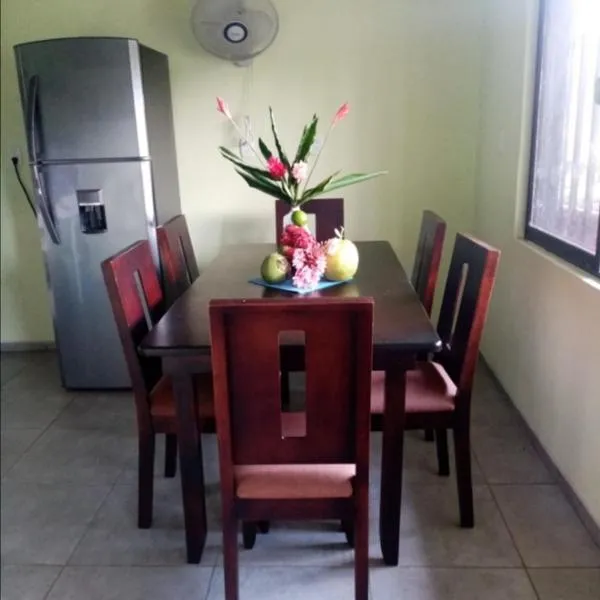 Casa Shakira, hotel in Puerto Jiménez