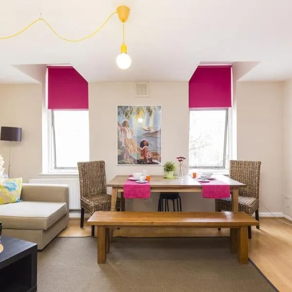 Trendy Spacious 1 Bedroom Flat, hotel en Londres