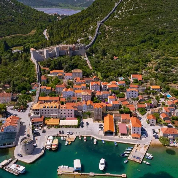 Apartments Marita, hotel in Ston