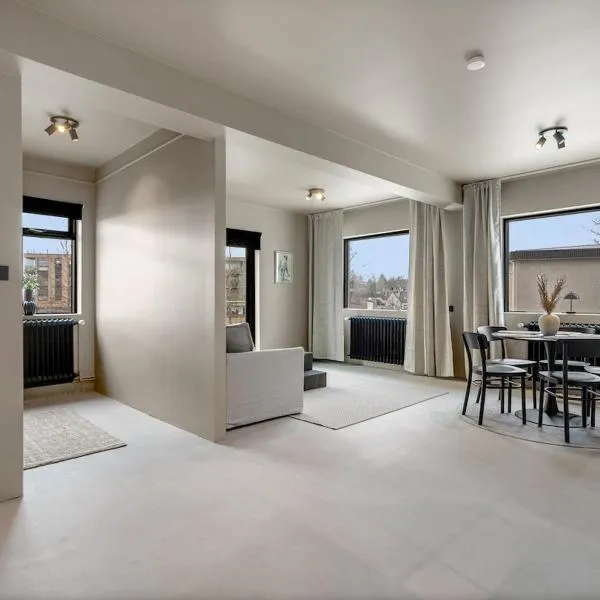 Newly renovated apartment by the sea in Hafnarfjörður, hotel di Hafnarfjördur