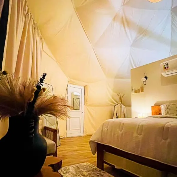 Aman dome desert，位于Ḩawīyah的酒店