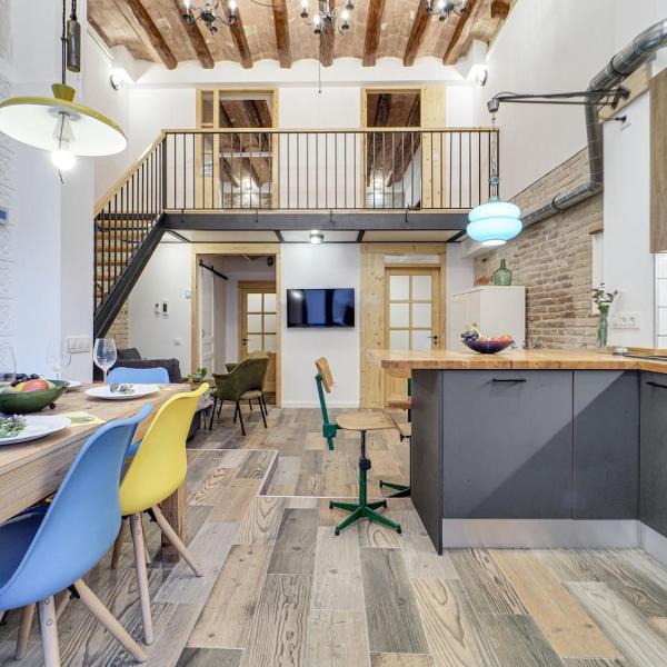 Concordia - Beautiful flat, spacious, central 4 rooms , 2 bath, Barcelona