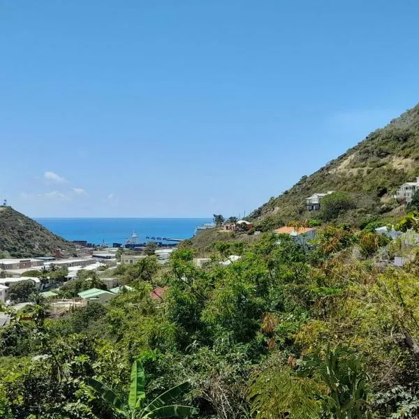 The Tree House, hotel i Philipsburg