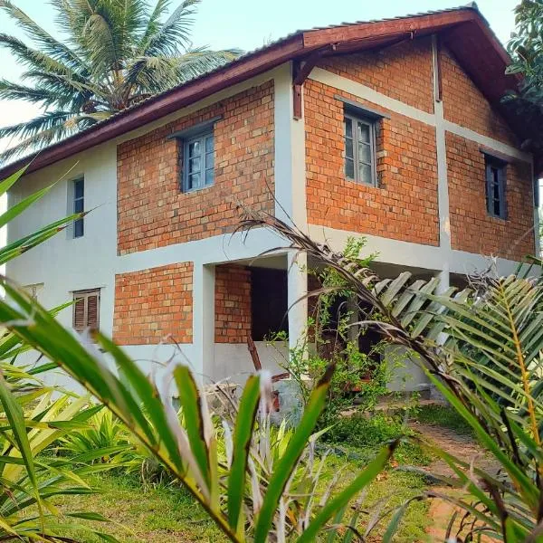 Hôtel Parthenay, hotel in Manakara