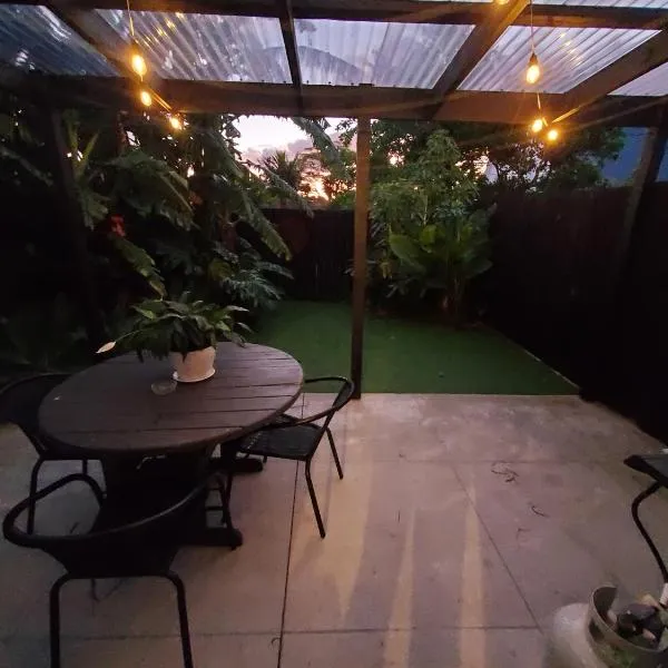 The Loft Guesthouse NZ, hotel in Whangarei