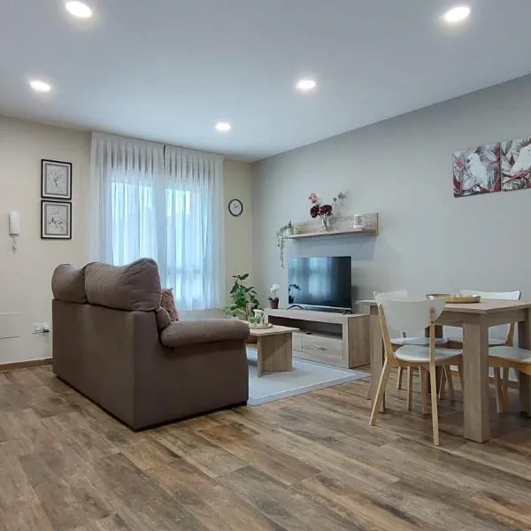 APARTAMENTOS TURISTICOS LAS CANDELAS, hôtel à Puebla de Sanabria