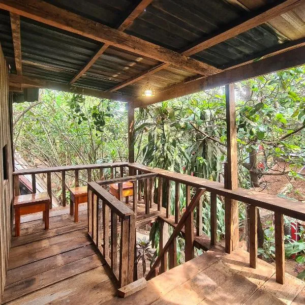 Ratanakiri Homestay & Jungle Trek, hotel in Banlung