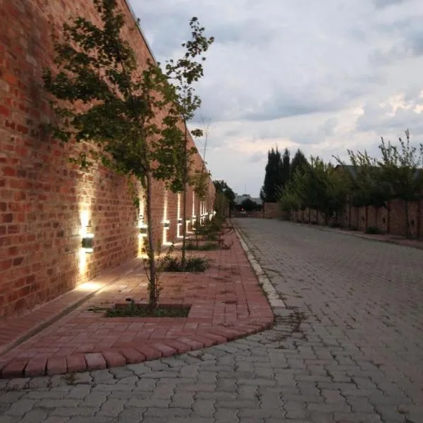 Sunrise Serenity Estate โรงแรมในพ็อตเชฟสตรูม