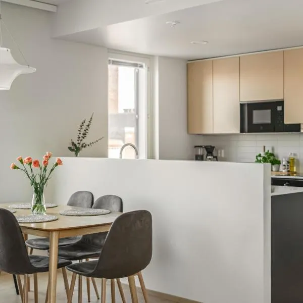 Come in! "Ilmatar" Luxury apartments in the heart of Tampere with yacuzzi option!, Hotel in Tampere