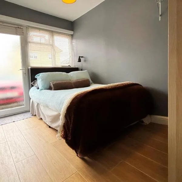 Shirley Apartments, Cozy Studio, Self Check in, 10 min Drive to City Centre, Walking to Redbridge Train Station, hotell Southamptonis