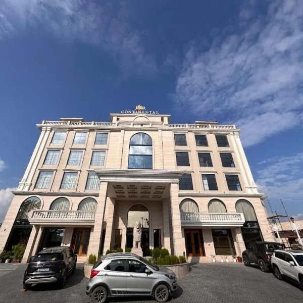 Hotel JSR Continental, hotell sihtkohas Dehradun