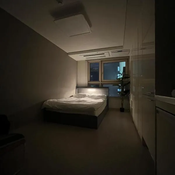 3306 Sinnonhyeon, hotel v Soulu