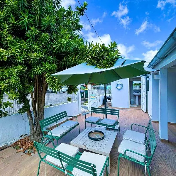 Les bonites carbet pieds dans l eau, hotell sihtkohas Le Carbet