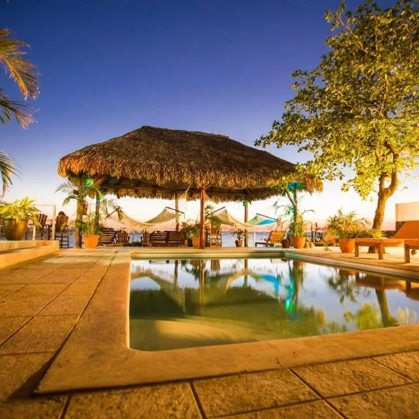 Casa la barra surf resort, hótel í Miramar