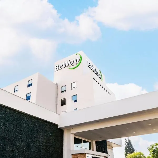 BeWow Hotel Querétaro，位于克雷塔罗的酒店