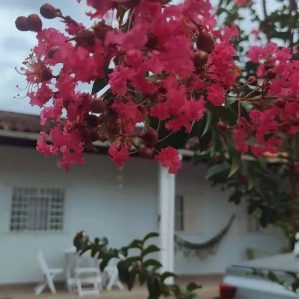 Refúgio próximo as praias de Massaguaçu e Mococa, hotel in Caraguatatuba