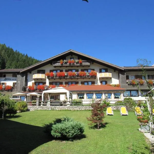 Park Hotel Arnica, hotell i Falcade