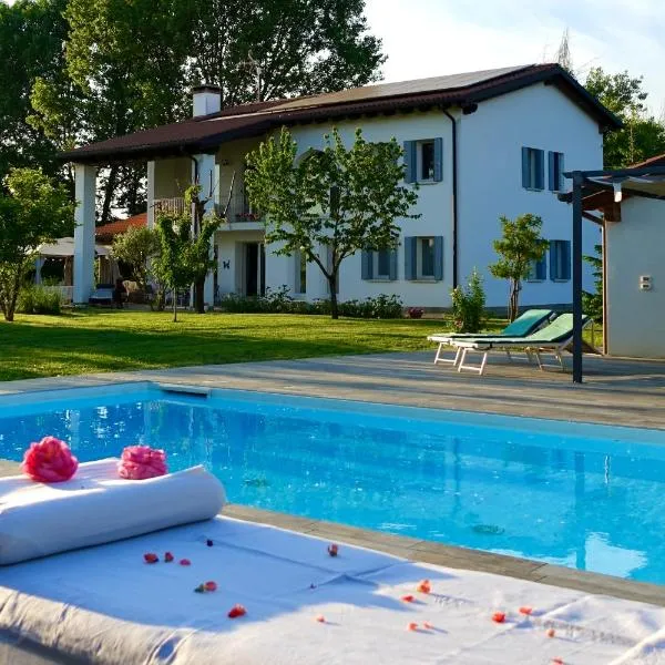 Pool & Garden Villa Lelia, hotel in Mirano