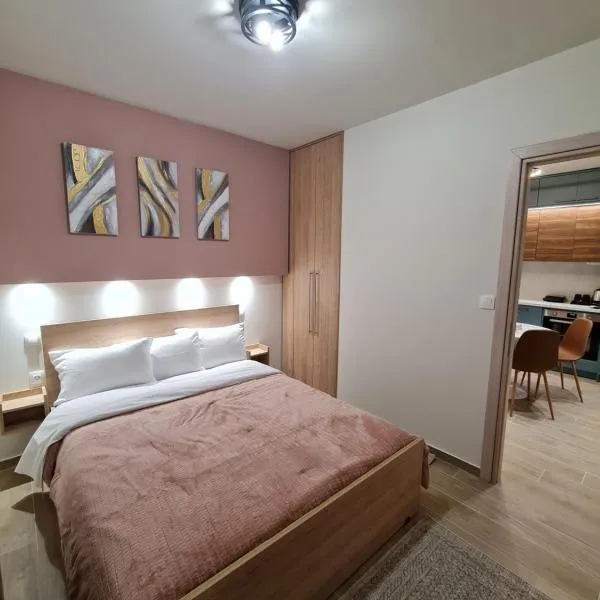 Zigos Apartments, hotel in Igoumenitsa
