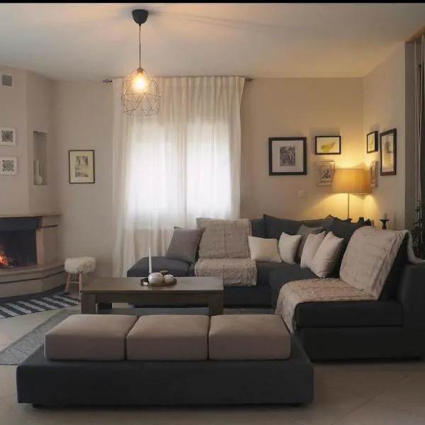Nicki's cozy apartment!, hotel v destinaci Ioannina