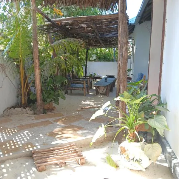 Naira House, Hotel in Jambiani