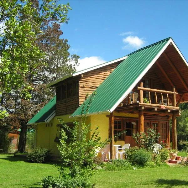 Cabaña Ruca Kushe,位于普埃洛湖的酒店