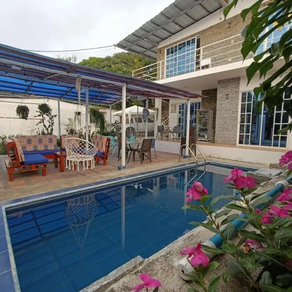 L'Vanna Hotel, hotel v mestu Pedernales