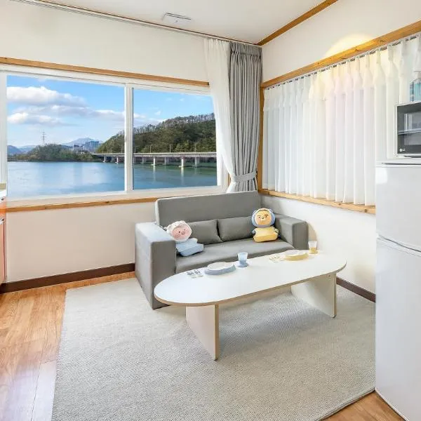 Chuncheon El Dorado Kid's Pension, hotel v destinaci Gapyeong