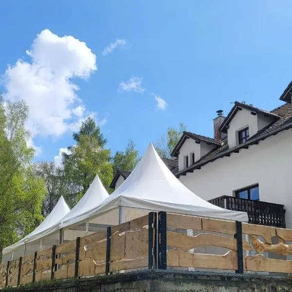 Penzion Na Lukách, hotel en Horní Slavkov