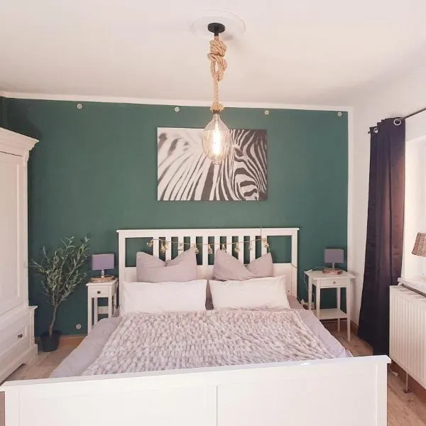 Ferienwohnung Pension Reimann Zwethau, hotel v destinaci Zwethau