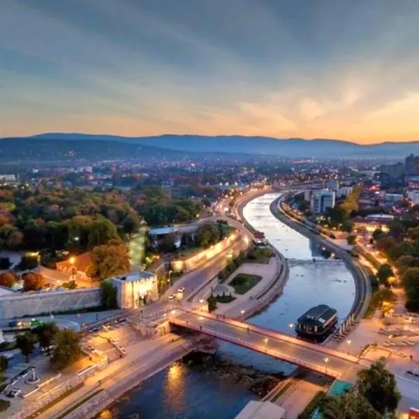 "My Life" luxury river apartments, hotel en Niš