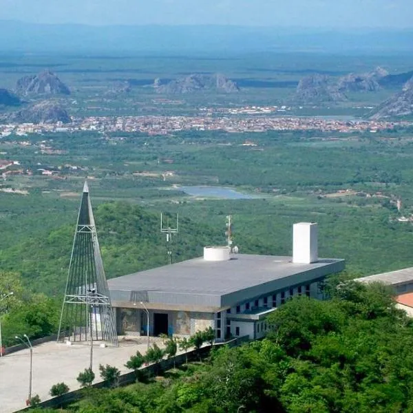 Hotel Rainha do Sertão By Lmm, hotel in Quixadá