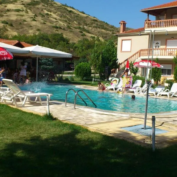 Villa Platythea, hotel u gradu Platy