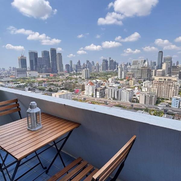 European Design with Stunning Sunset View, Бангкок