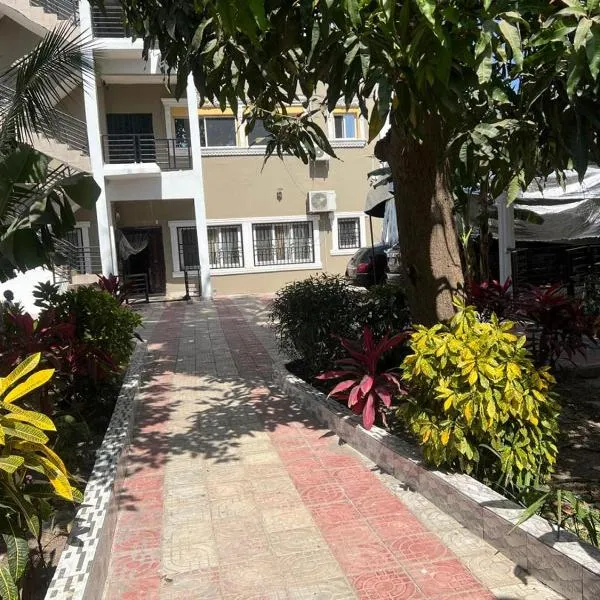 Peace apartment, hotel v destinaci Brufut