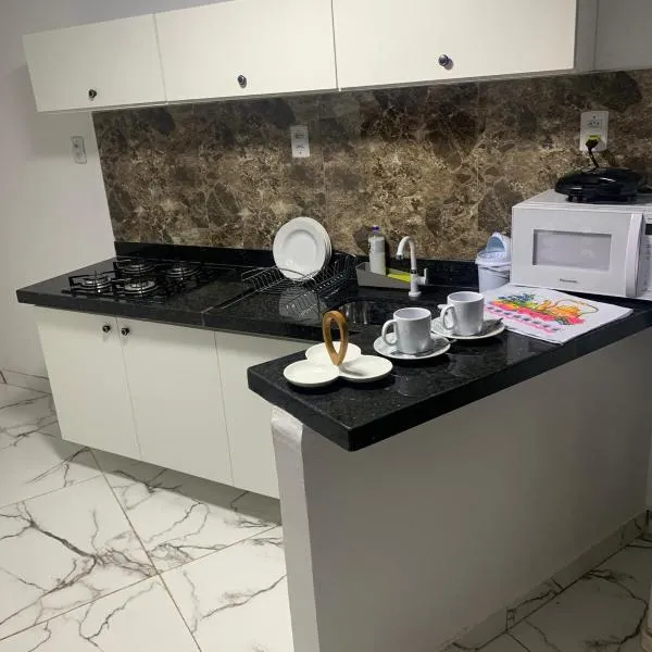 Apartamento para 4 pessoas bem localizado, hotel in Boa Vista
