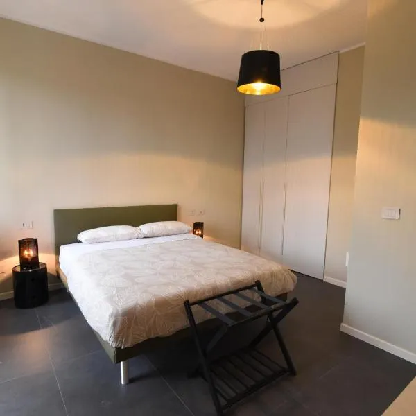 Rooms de' Carracci，位于博洛尼亚的酒店