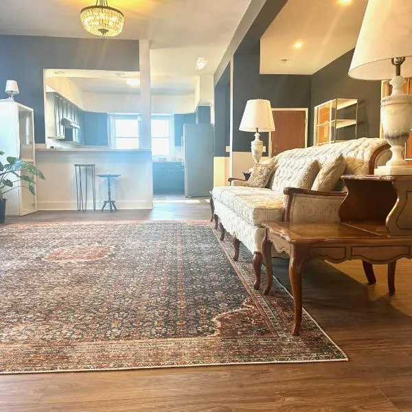 Hidden Gem of the Westside, hotel v destinaci Providence