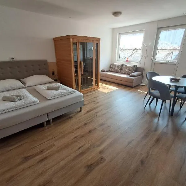 Apartment Honey Bee with SAUNA, ξενοδοχείο σε Kobarid