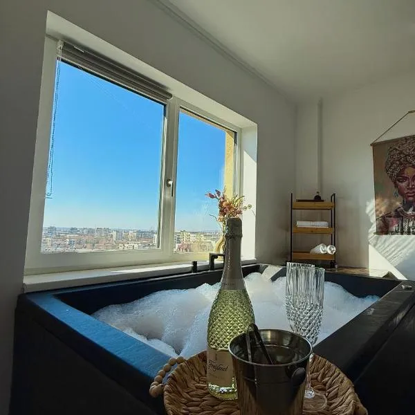 Aqua Studio Craiova, hotel in Craiova