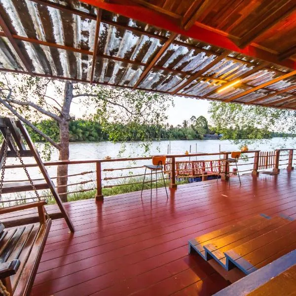 Chuenwaree Riverside Stay, khách sạn ở Suratthani
