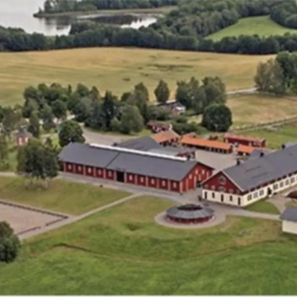 Björkhult Inn, hotel in Sparreholm