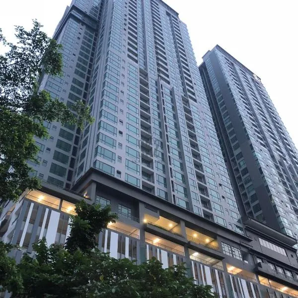 SKS Pavillion Suites, Hotel in Johor Bahru