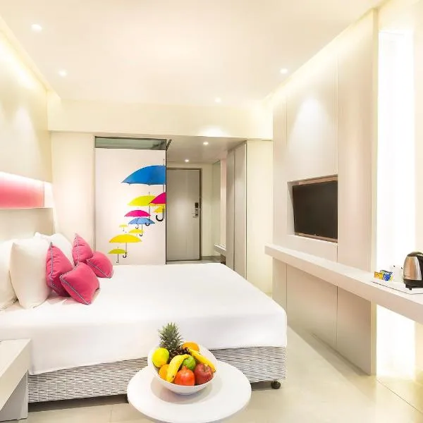 ZIBE Luxe Hyderabad by GRT Hotels, hotel in Hyderabad