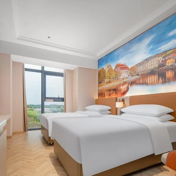 Vienna Hotel Chengdu Tianfu Airport Wanhui Center, hotel di Jiangyang