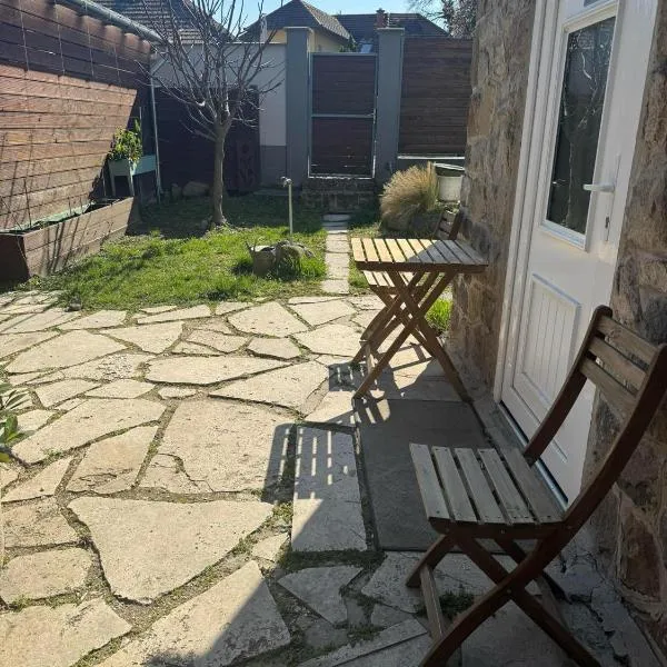 Pelini - 3, hotel in Szentendre